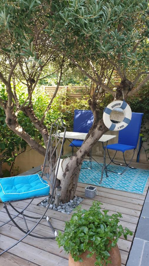 Les Terrasses Des Anthenors Bed & Breakfast Ensues-la-Redonne Exterior photo